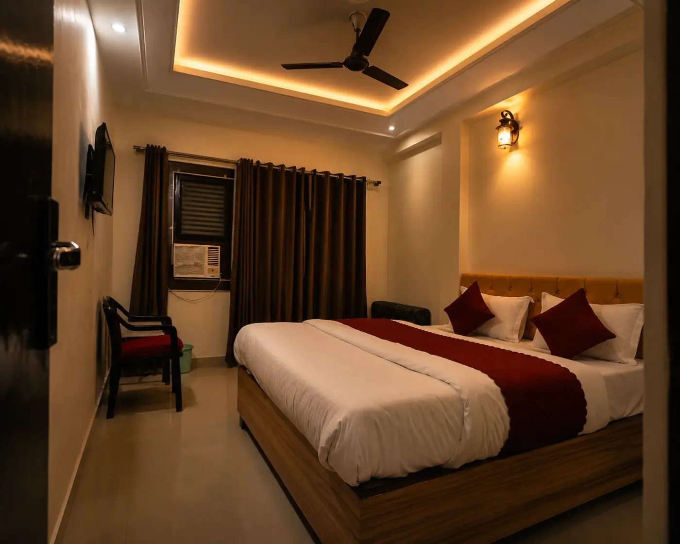 Deluxe double room at Hotel Mithila Haridwar